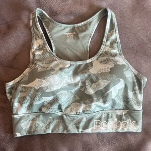 NWOT Reebok Gray Camo Sports Bra🏋️‍♀️🚴‍♀️